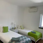Apartment Costa Pinto 2 Left
