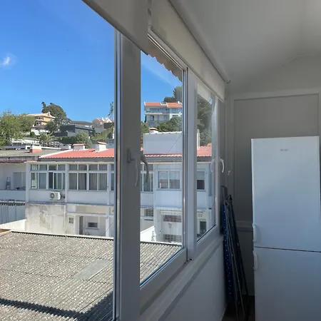 Costa Pinto 2 Left Cascais